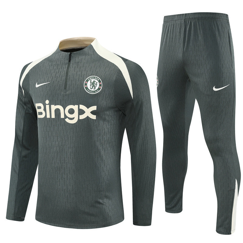 Chelsea анцуг 11