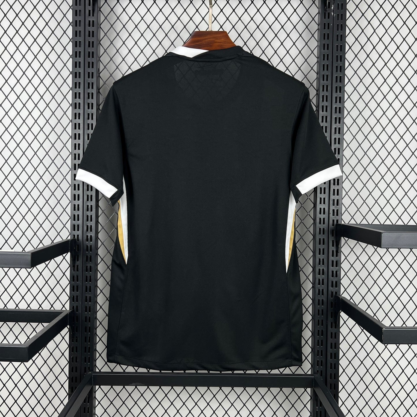 Atlético Mineiro home tee 2026/27