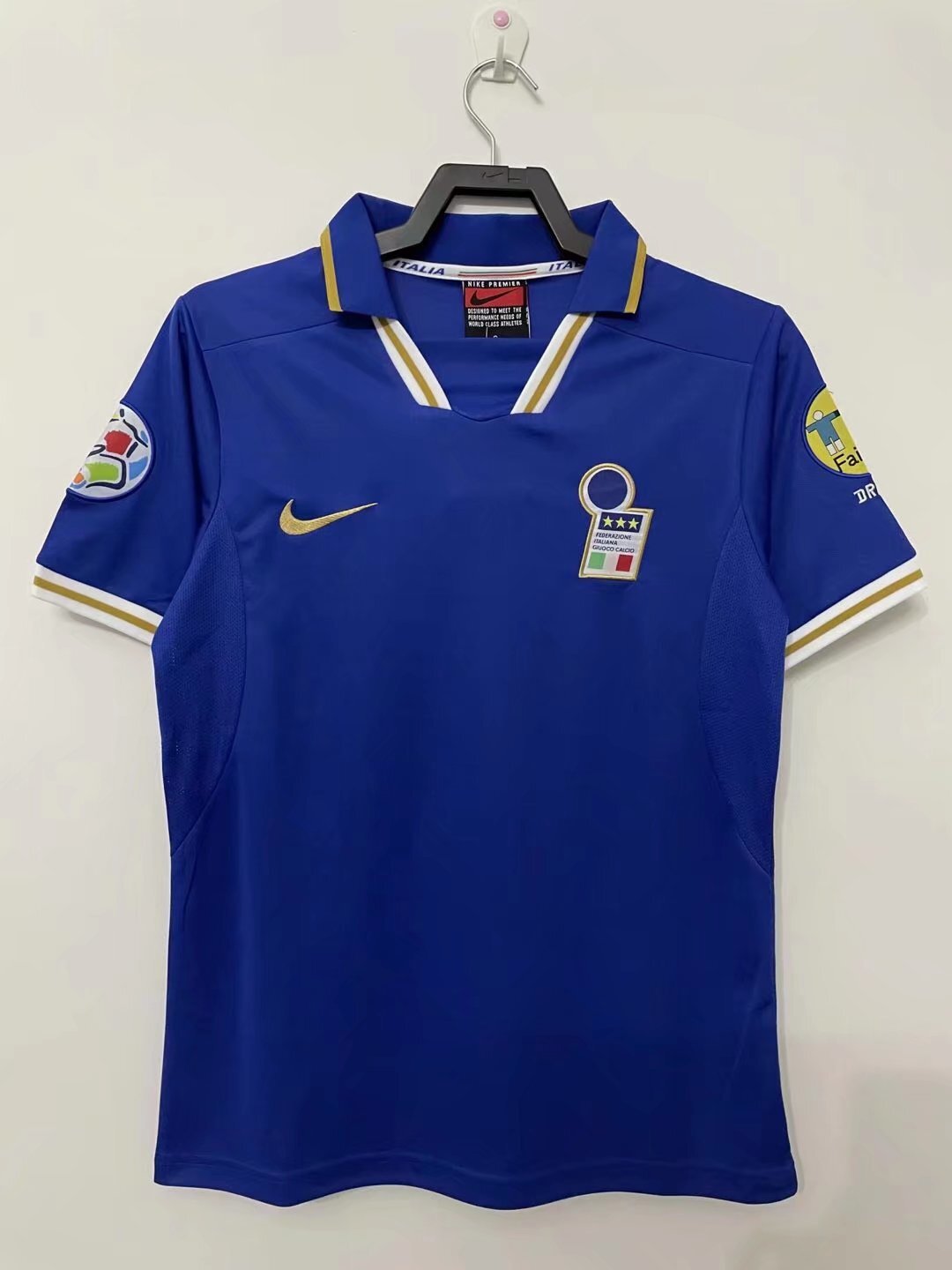 Italy retro tee 1996