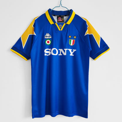 Juventus retro tee 1995-96