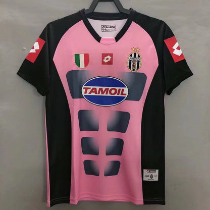 Juventus retro away tee 2002-03
