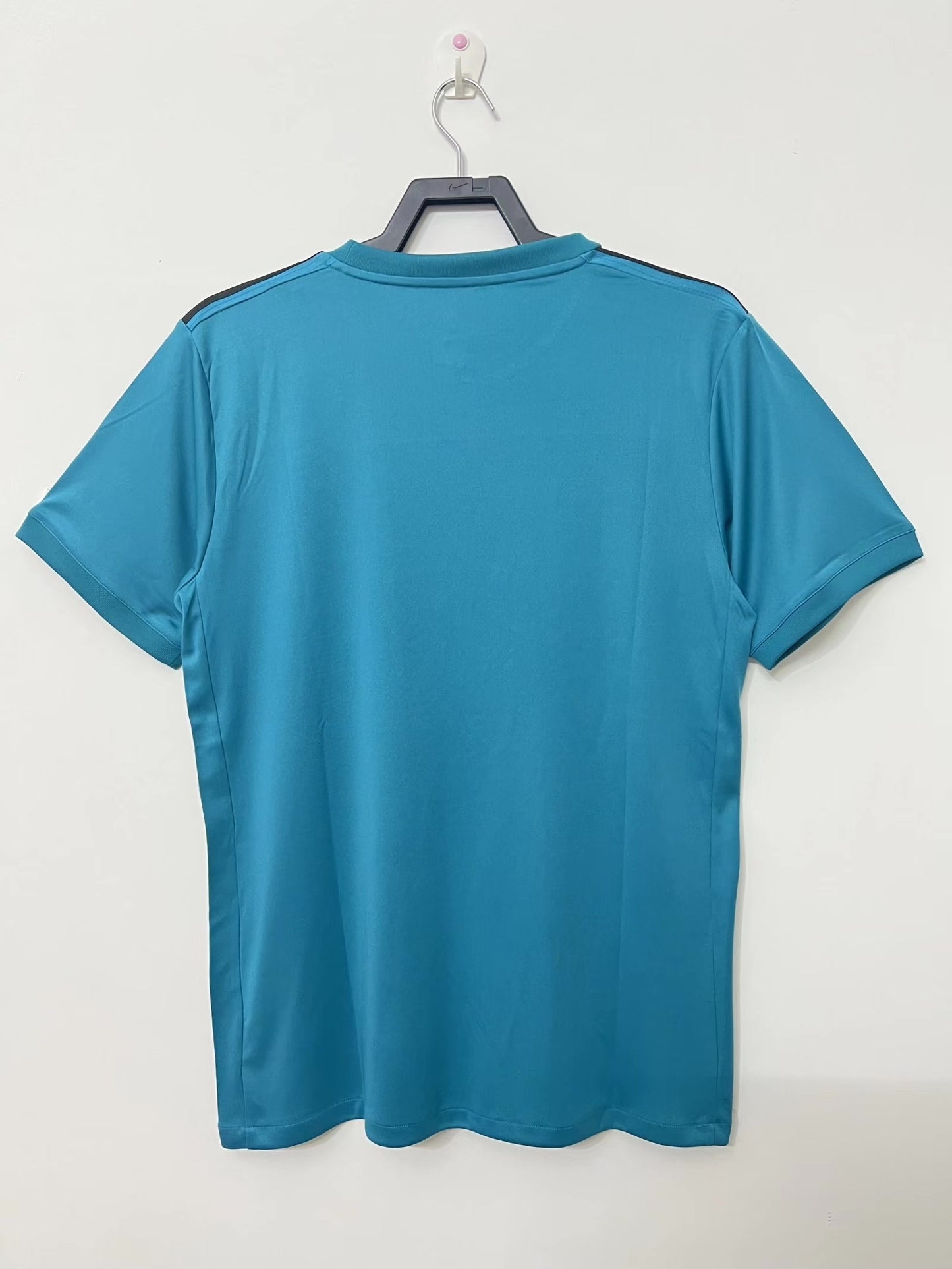 Real Madrid 2017-18 tee