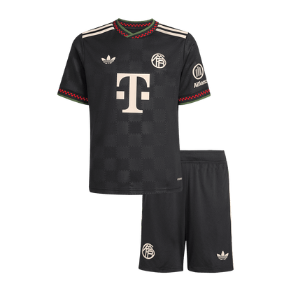 Bayern Munich third - детски екип