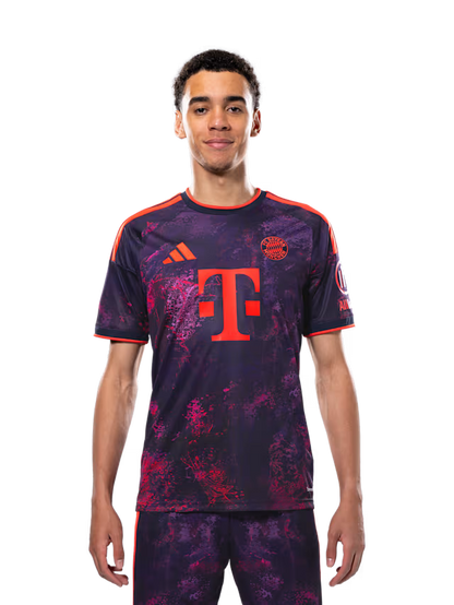 Bayern Munich third tee 26/27