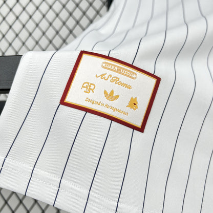 Roma ICON tee