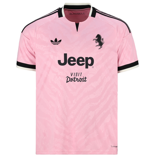 Juventus away tee 26/27