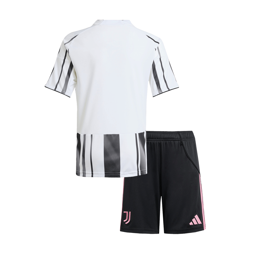 Juventus home - детски екип