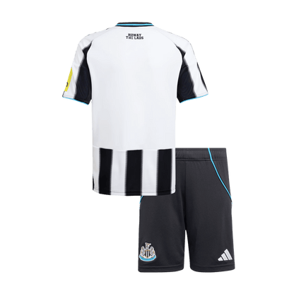 Newcastle home - детски екип
