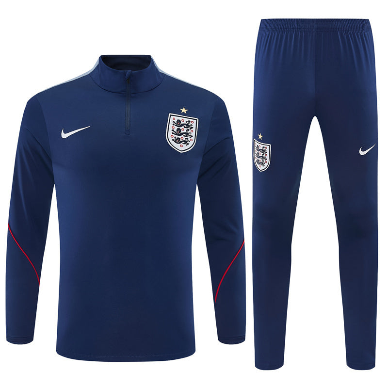 England анцуг 4
