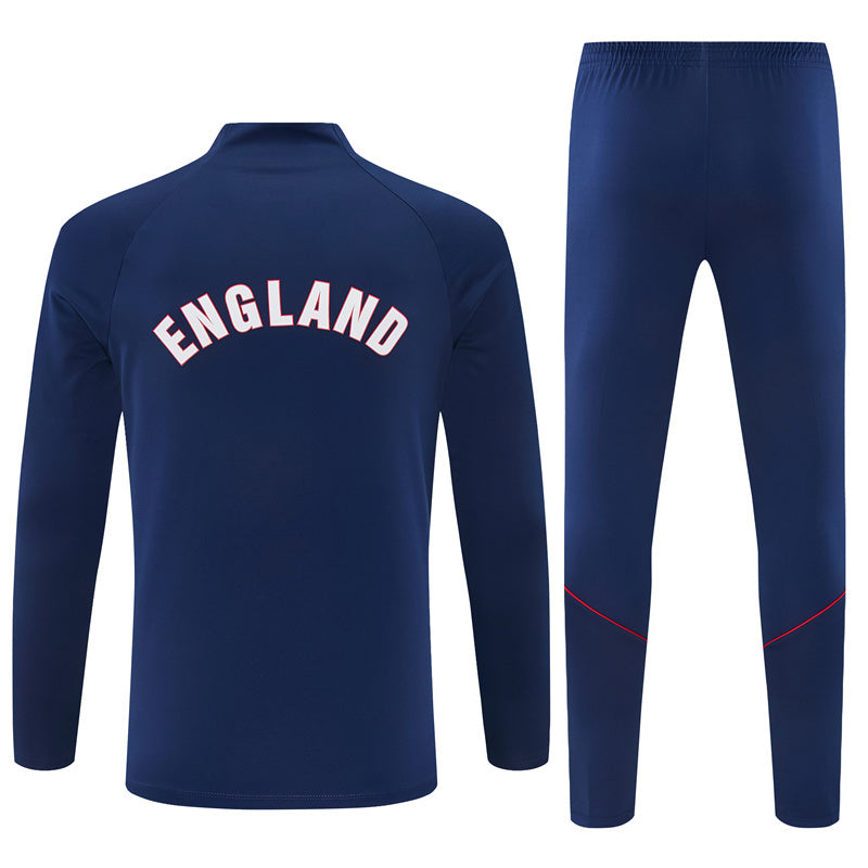 England анцуг 4